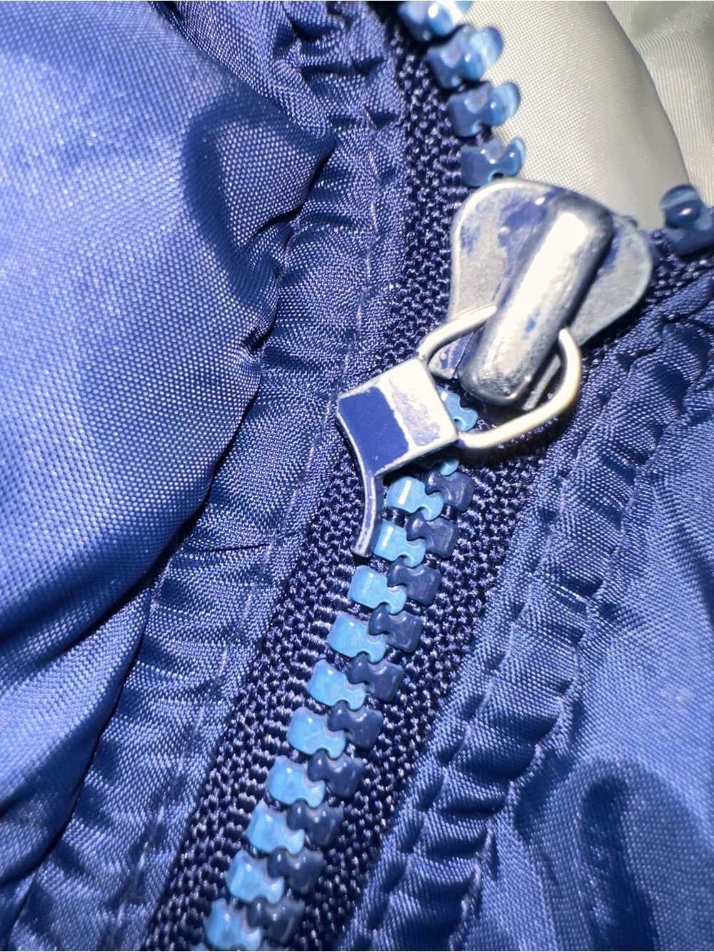 ⭐️ Vintage Men’s Med Puffer Bomber Jacket - Navy & Cream - Picture 5 of 14
